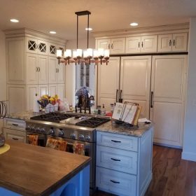 leslie-kitchen-c-e1634162533183